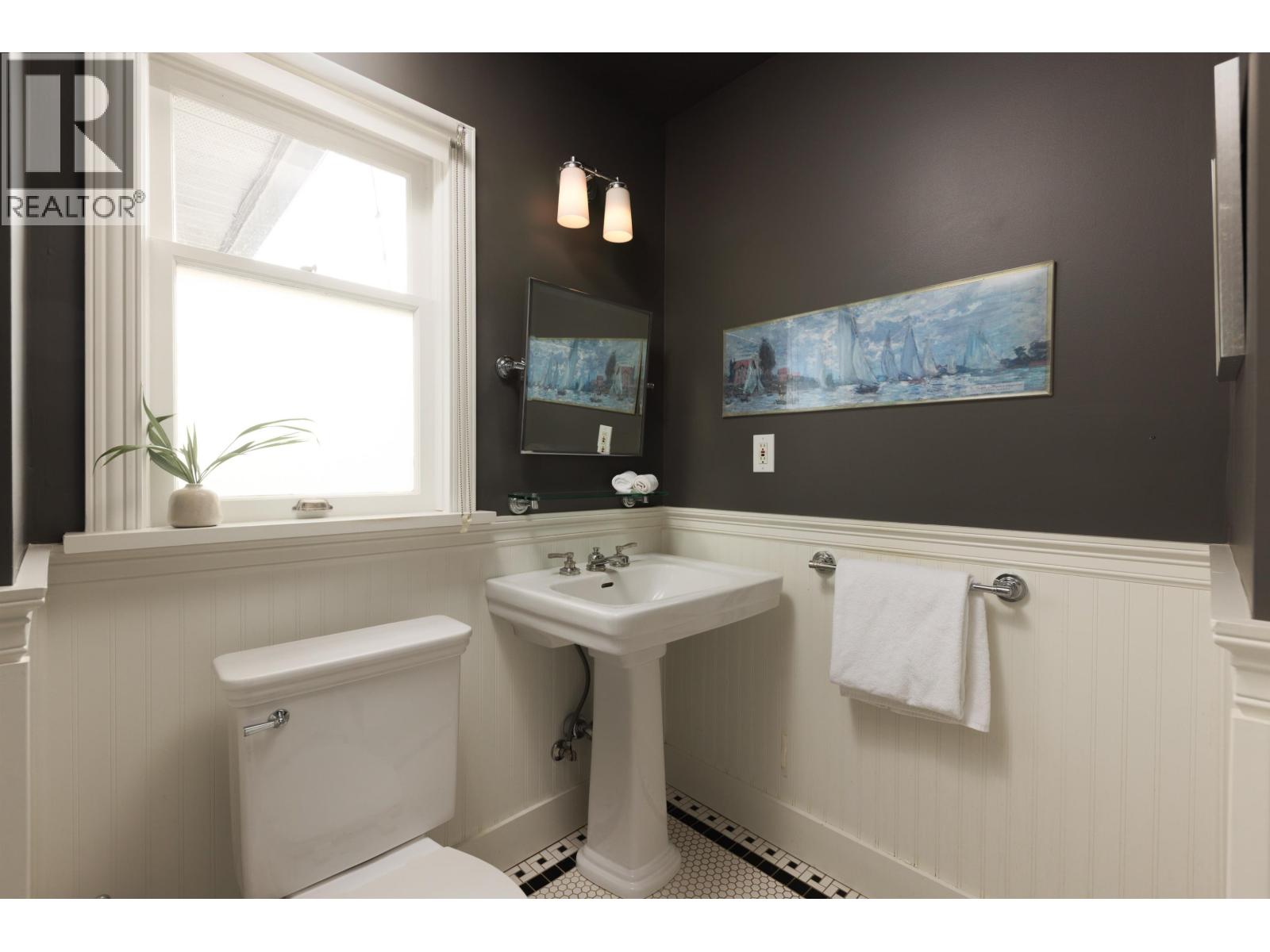 455 W 22nd Avenue, Vancouver — photo 12