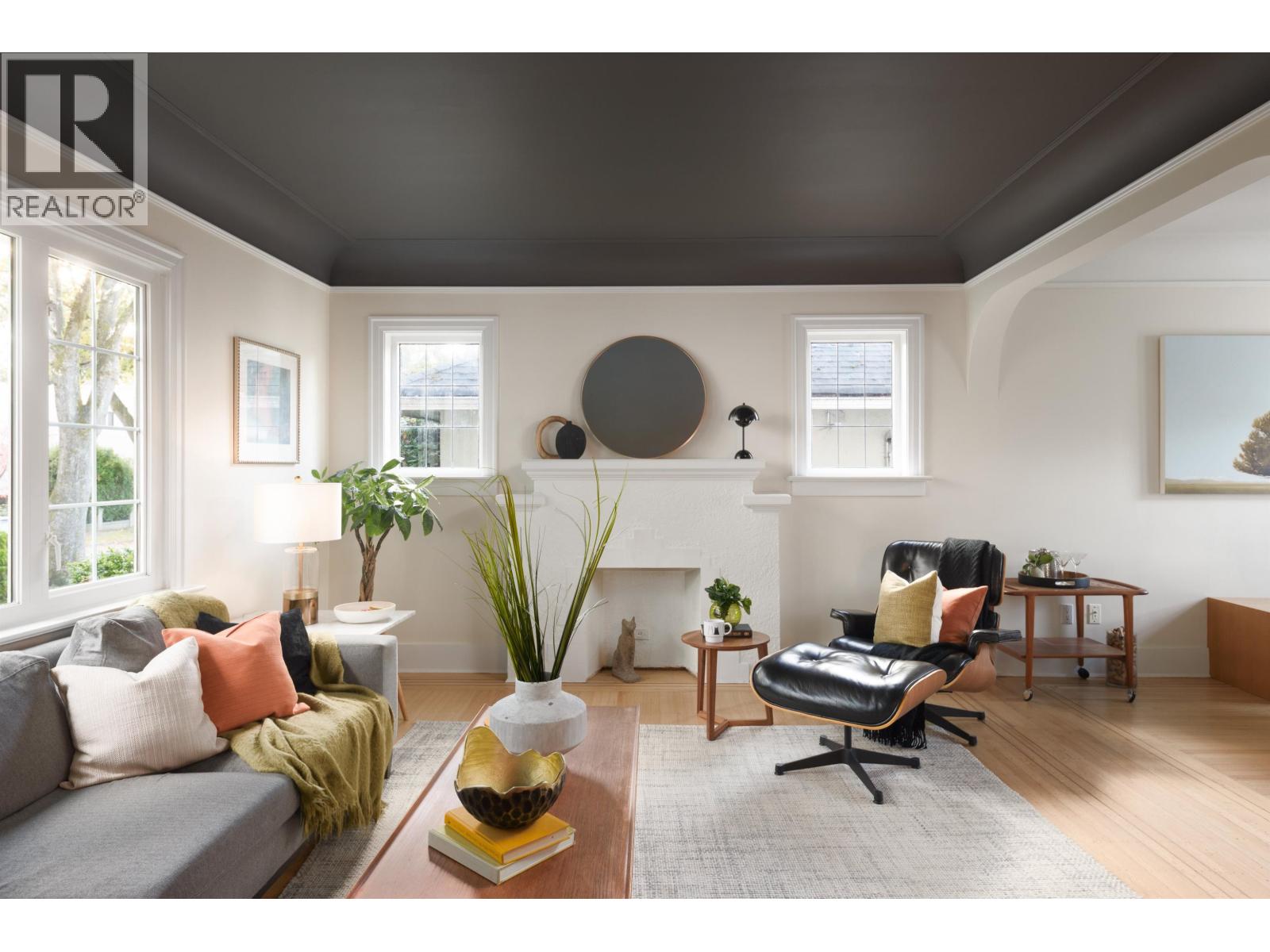455 W 22nd Avenue, Vancouver — photo 2