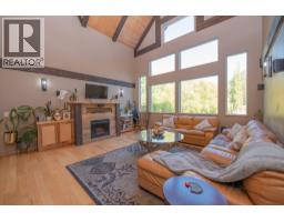 Dining room - 342 Lumby Mabel Lake Road, Lumby, BC V0E2G5 Photo 17