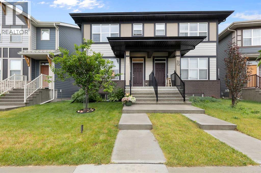 1021 Mahogany Boulevard SE, photo 4 of 50