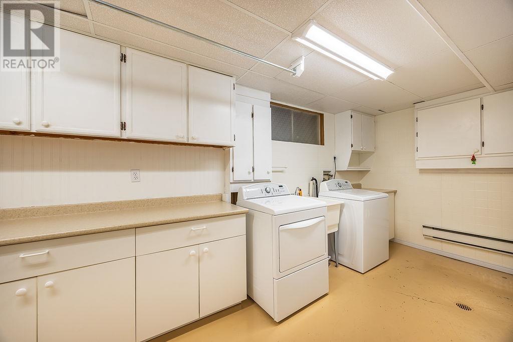 24 Chartwell DR - 21