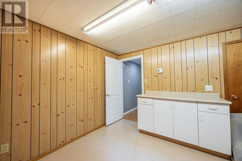 24 Chartwell DR - 22