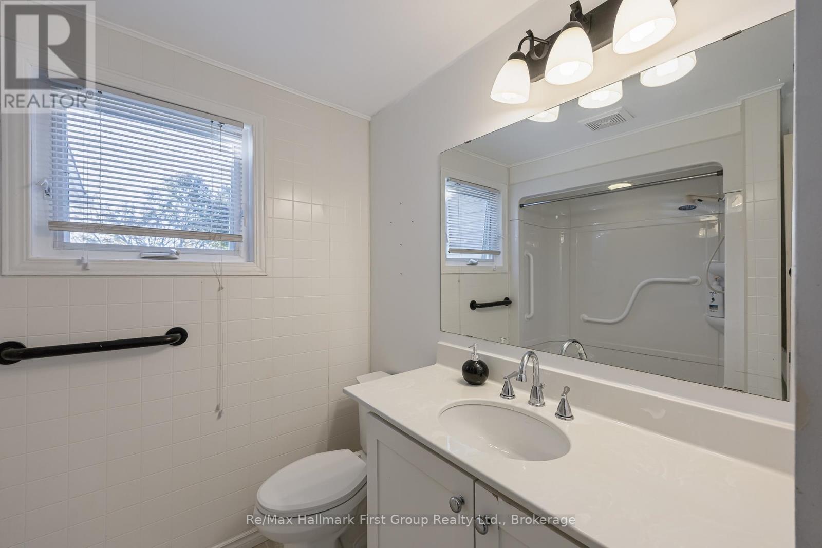 13 HERITAGE LANE, Clarington (Newcastle) — photo 12
