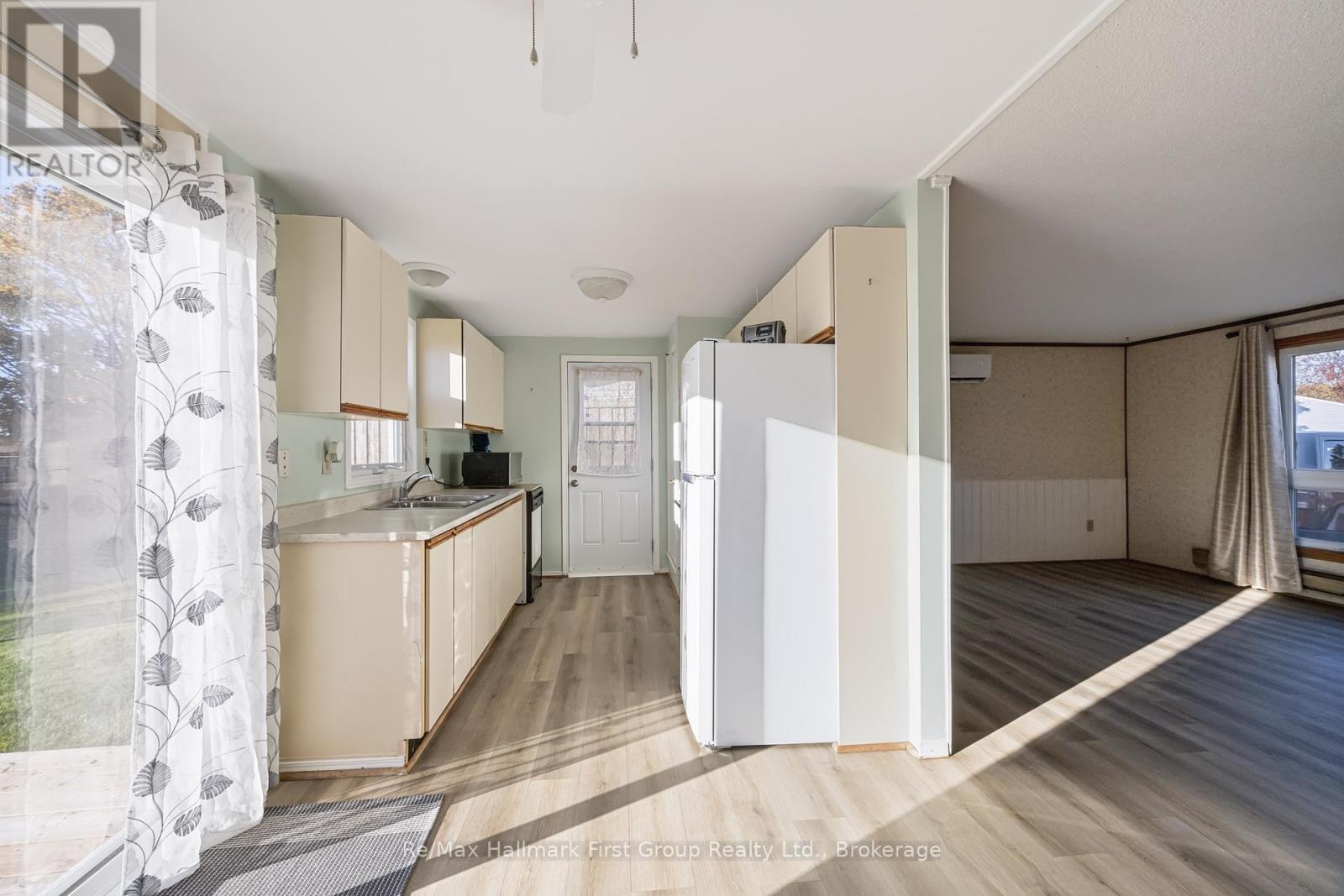 13 HERITAGE LANE, Clarington (Newcastle) — photo 9