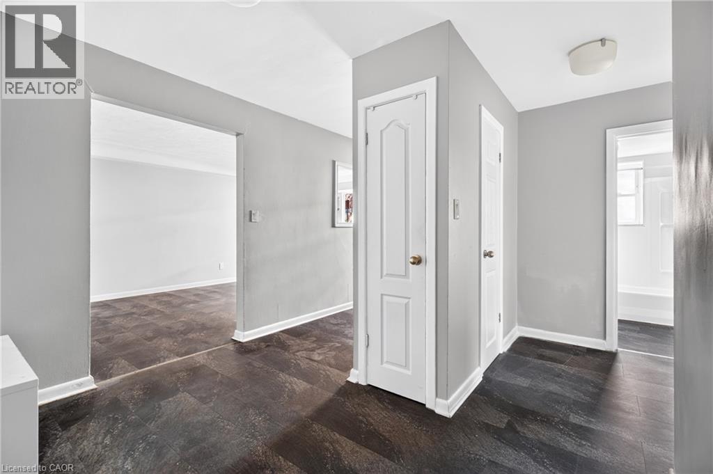 3 APPLEWOOD Avenue Unit# 1, Stoney Creek — photo 12