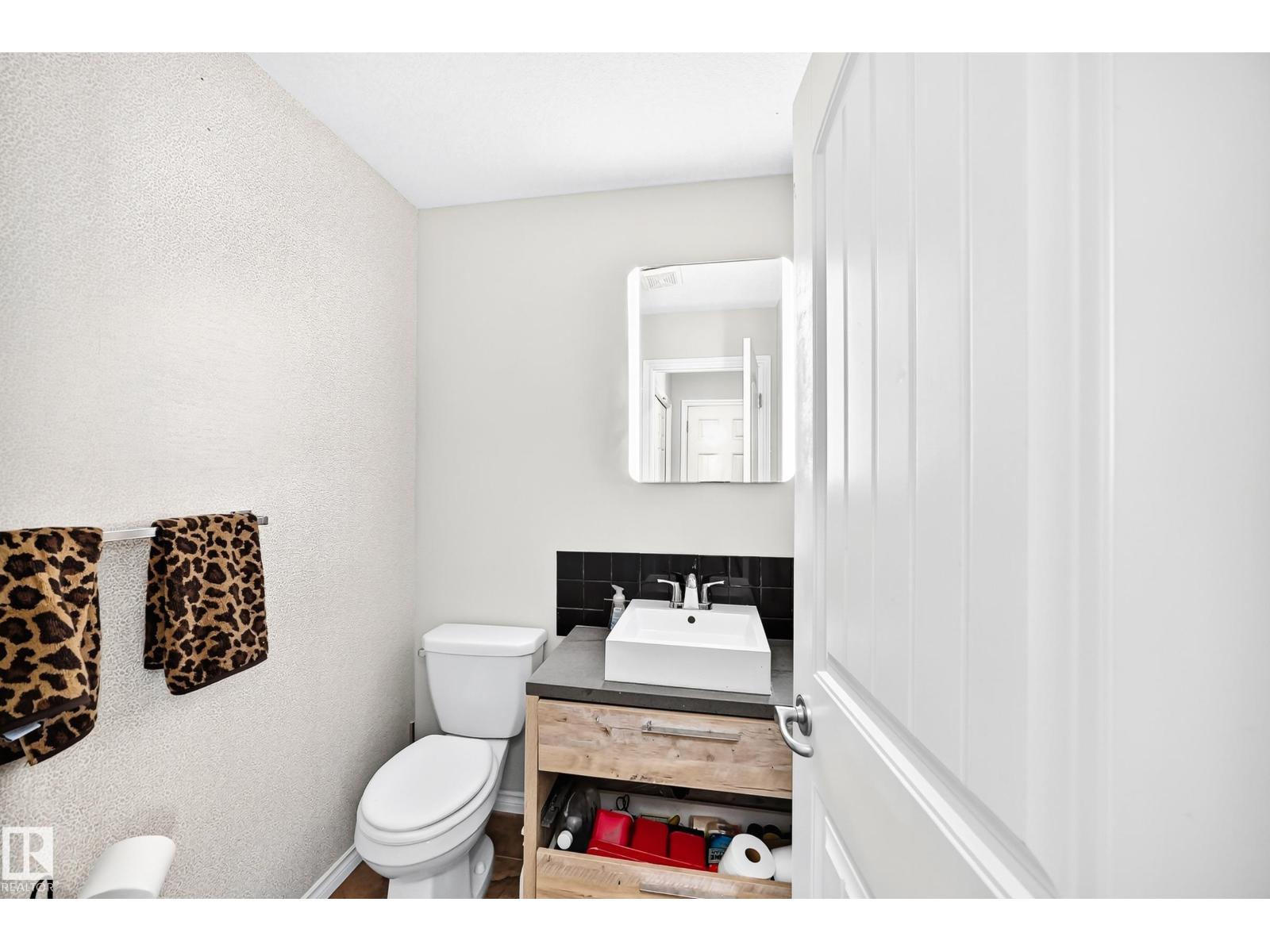 447 SONGHURST PL, photo 25 of 48