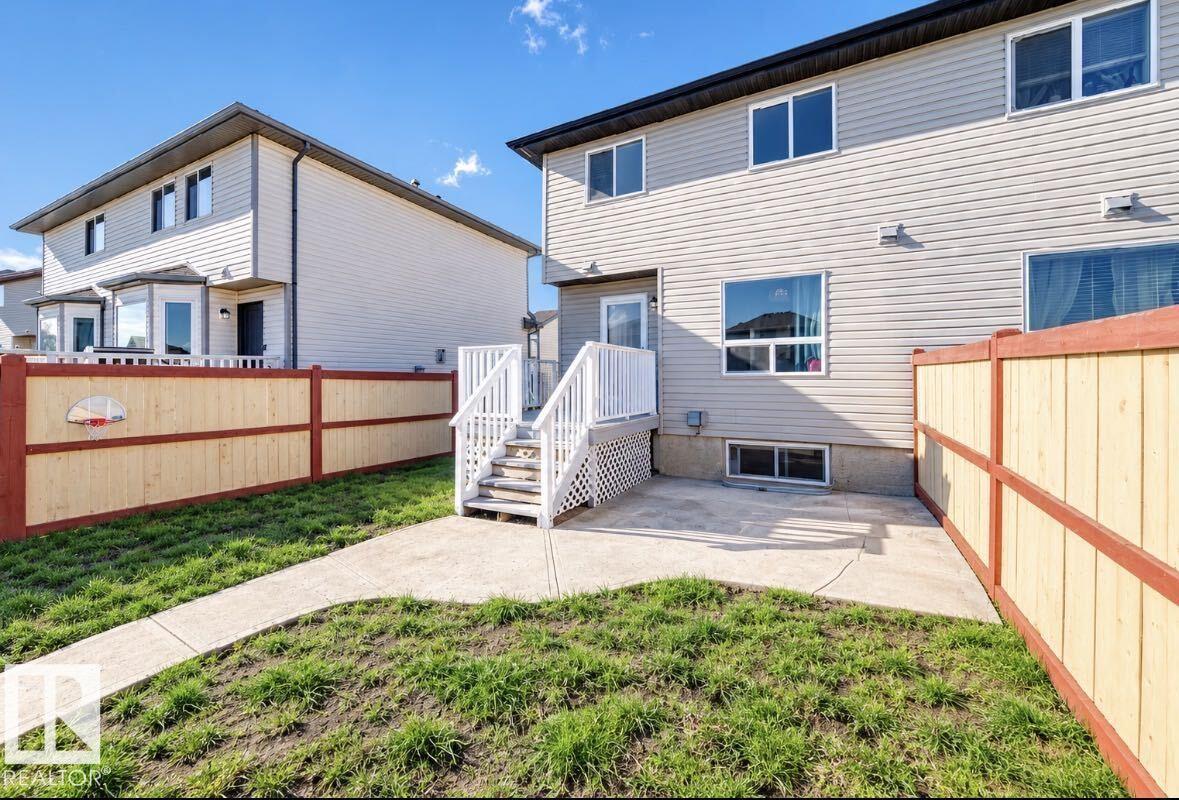 447 SONGHURST PL, photo 3 of 48