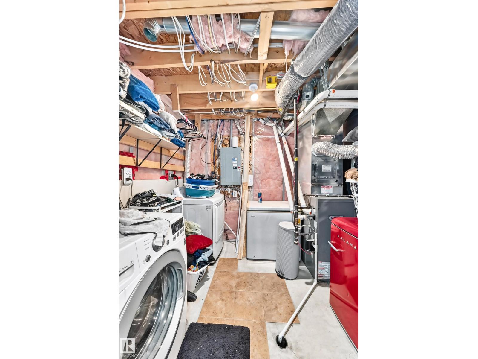 447 SONGHURST PL, photo 43 of 48