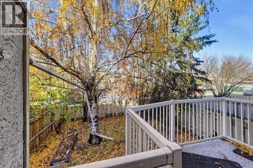 302 Woodvale Crescent SW, Calgary — photo 22