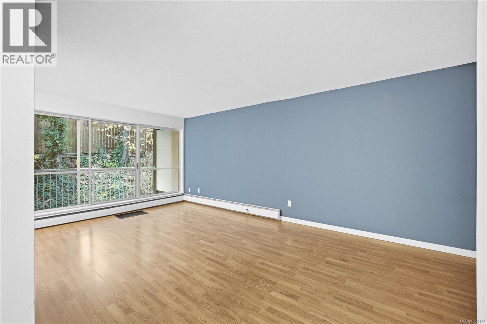 #4204 997 Bowen Rd - 8