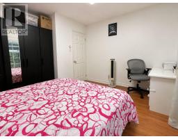 Upper Unit - 58 Binscarth Crescent, Ottawa, ON K2L1S1 Photo 11