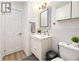 Upper Unit - 58 Binscarth Crescent, Ottawa, ON K2L1S1 Photo 13