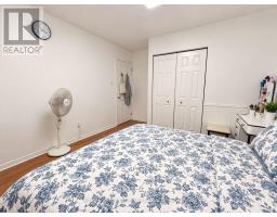 Upper Unit - 58 Binscarth Crescent, Ottawa, ON K2L1S1 Photo 9