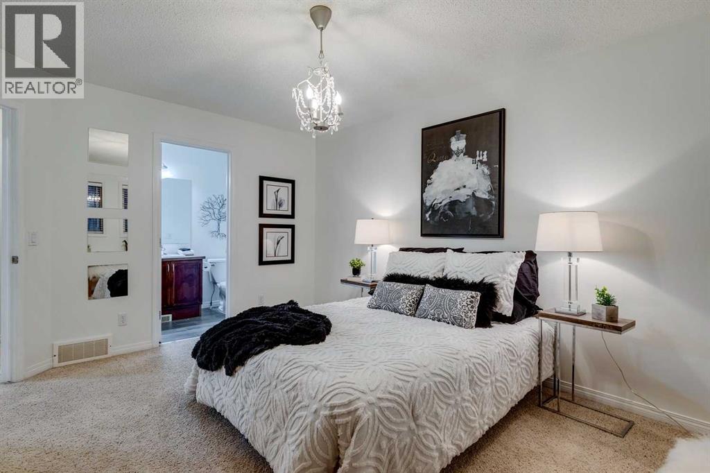 78 Cougar Plateau Way SW, Calgary — photo 23