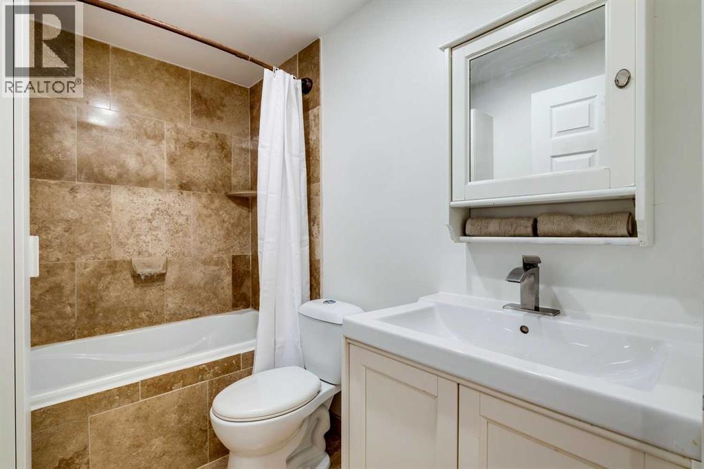 78 Cougar Plateau Way SW, Calgary — photo 33