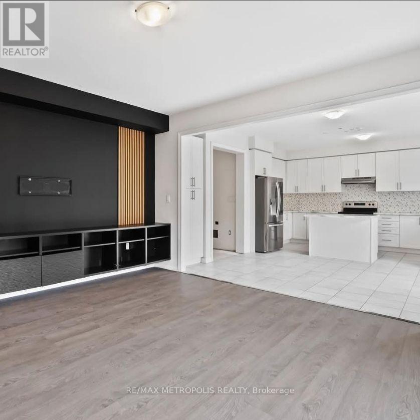 138 CROMBIE STREET, Clarington (Bowmanville) — photo 2