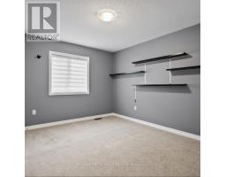 Bathroom - 138 Crombie Street, Clarington, ON L1C4A6 Photo 7
