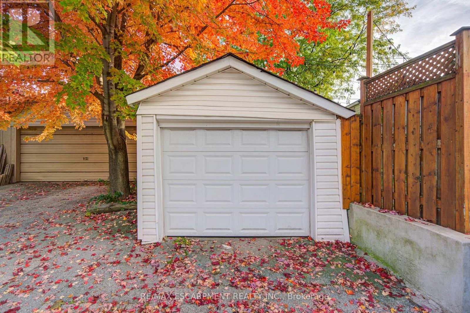 329 Monarch Park Avenue, Toronto, ON photo 46