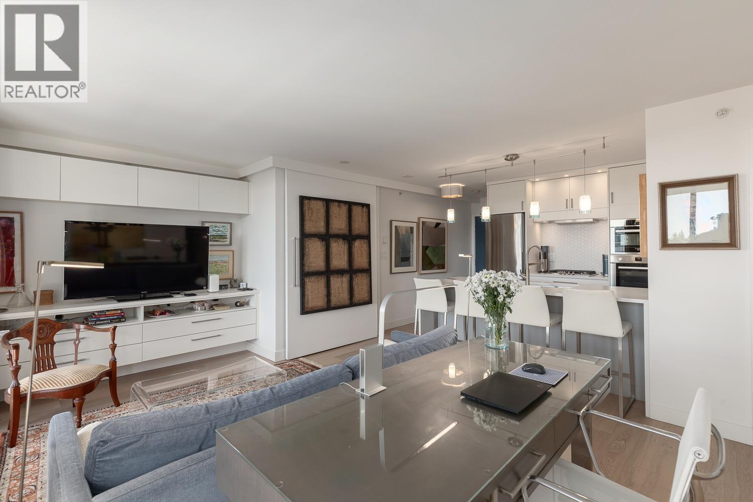 804 1650 W 7th Avenue, Vancouver — photo 17