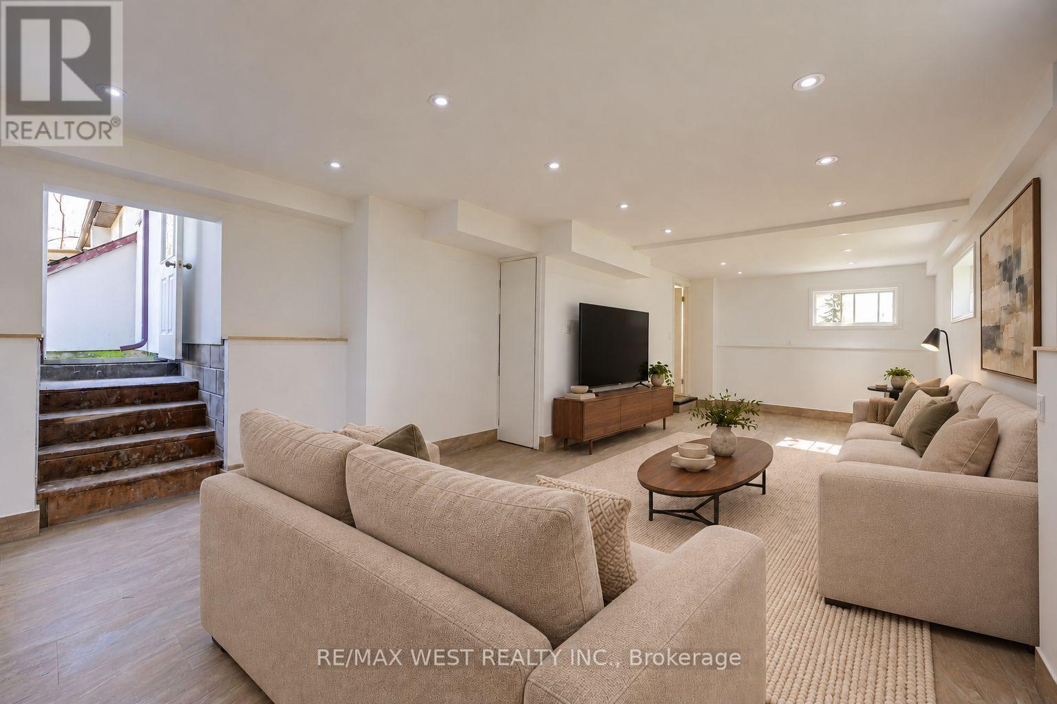2636 9th Line, Innisfil photo 36