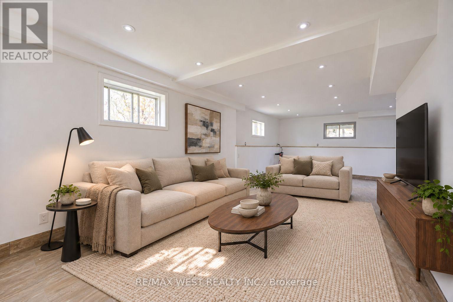2636 9th Line, Innisfil photo 38