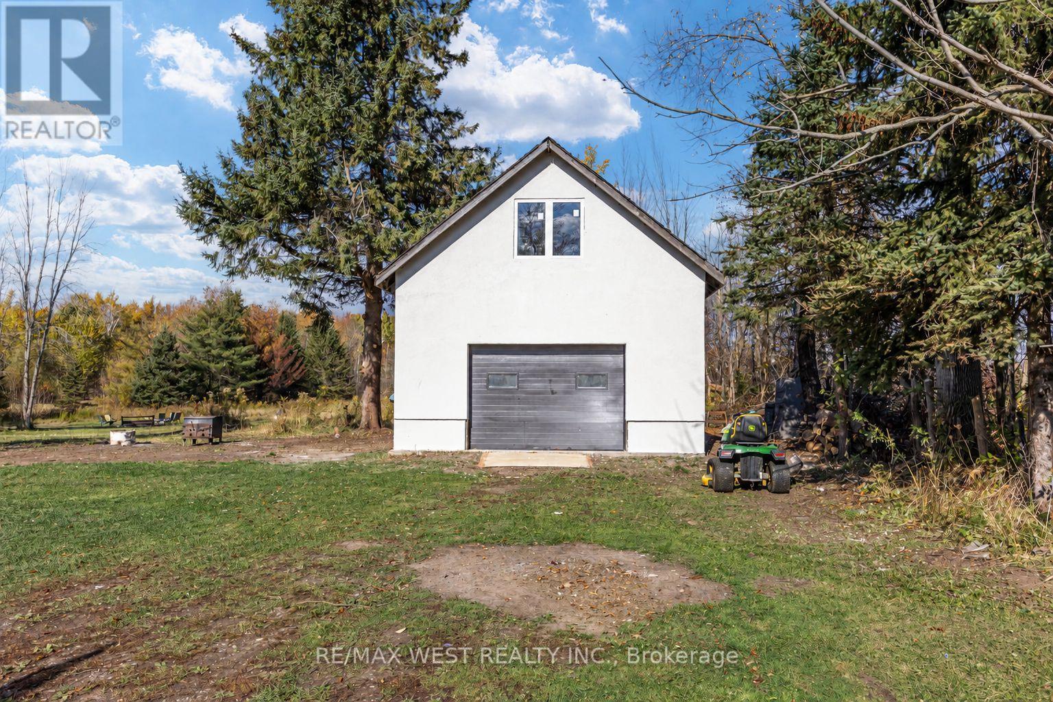2636 9th Line, Innisfil photo 40