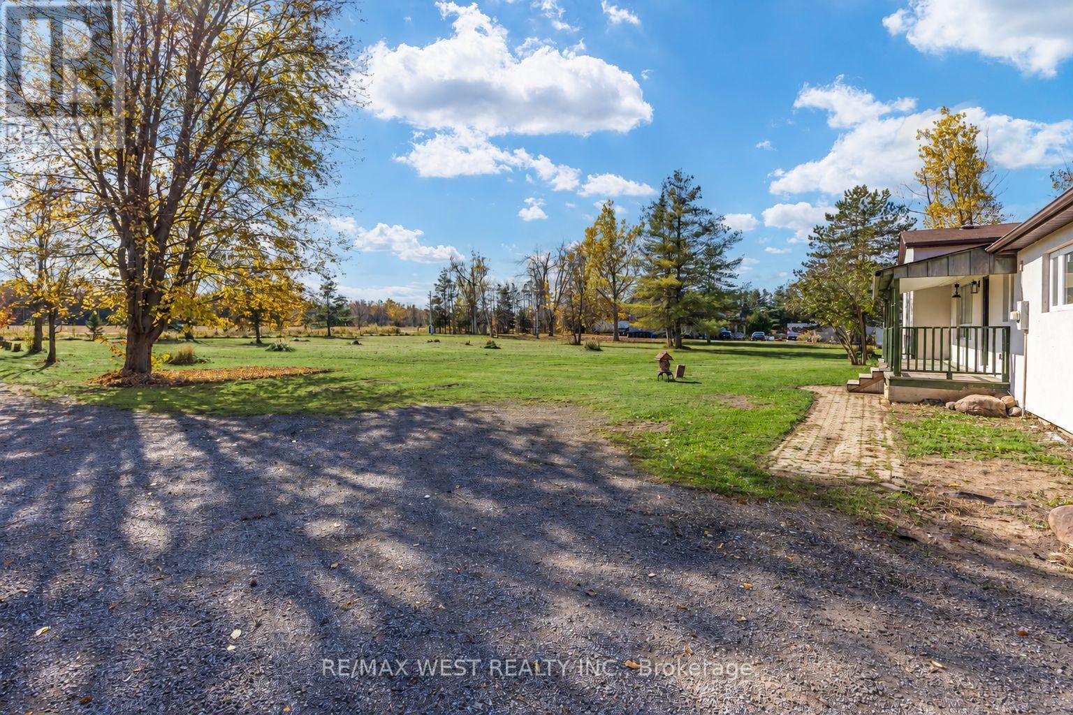 2636 9th Line, Innisfil photo 5