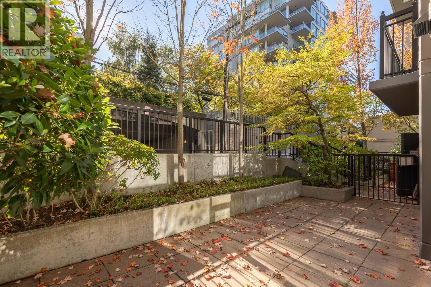 804 1650 W 7th Avenue, Vancouver — photo 32