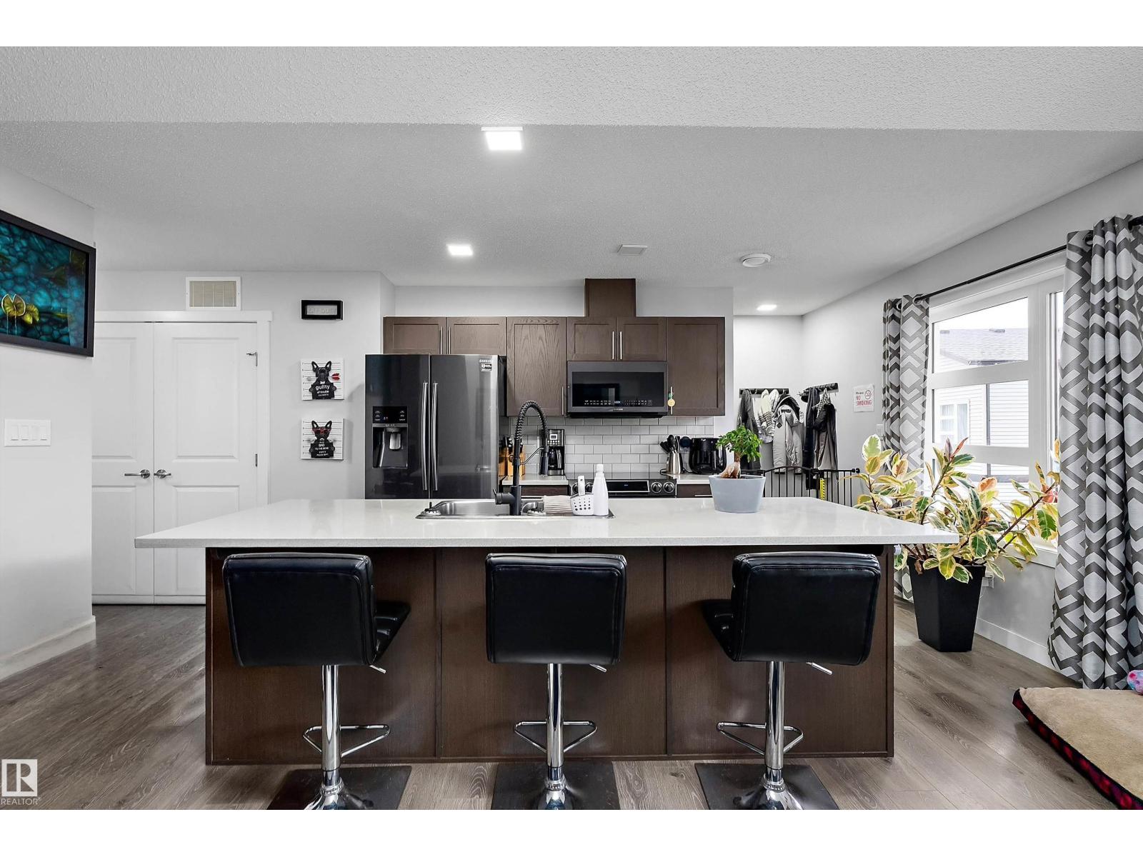 Property photograph 4 for MLS E4514354