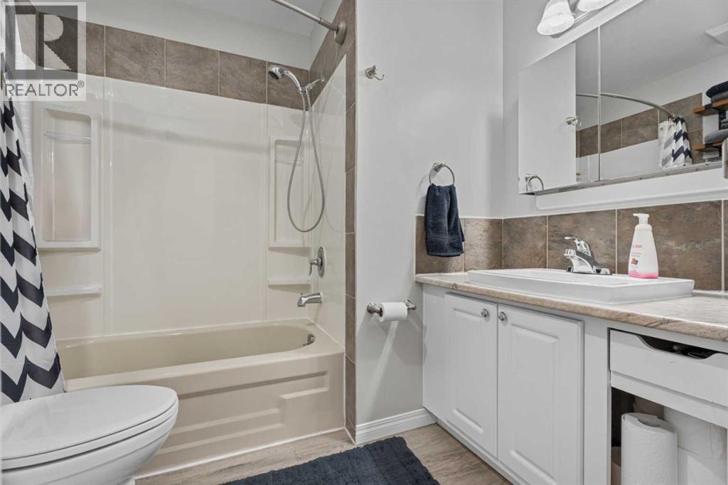 10 Mountain Street E, photo 22 of 46