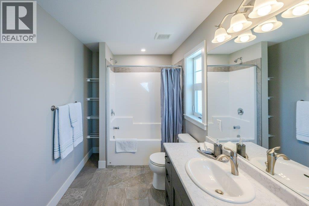 2450 Radio Tower Road Unit# 70, Oliver