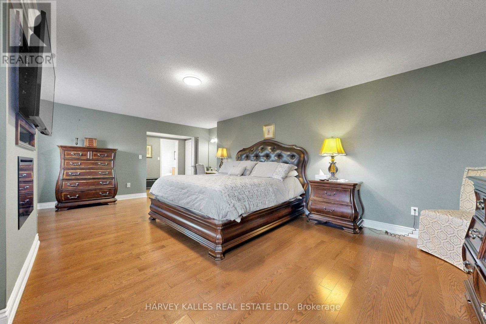10 Concorde Drive, Brampton, ON photo 18