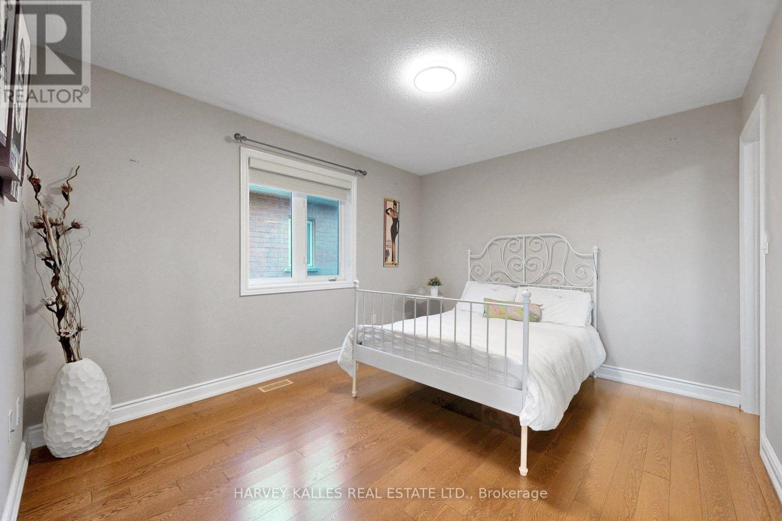 10 Concorde Drive, Brampton, ON photo 22