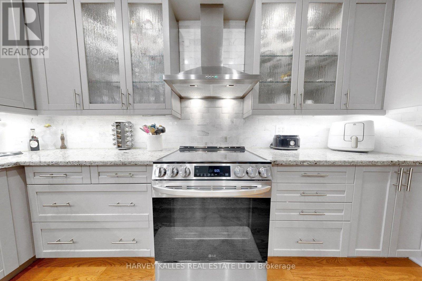 10 CONCORDE DRIVE, Brampton (Vales of Castlemore North) — photo 8