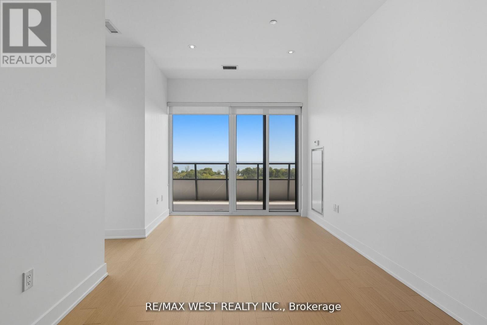702 - 20 SHORE BREEZE DRIVE, Toronto (Mimico) — photo 11