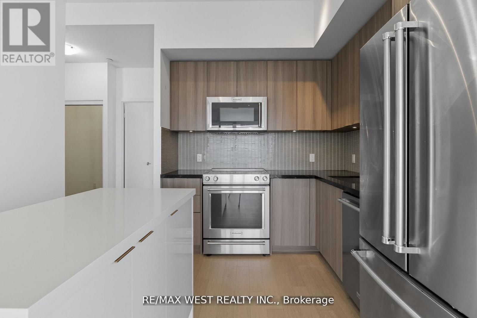 702 - 20 SHORE BREEZE DRIVE, Toronto (Mimico) — photo 8