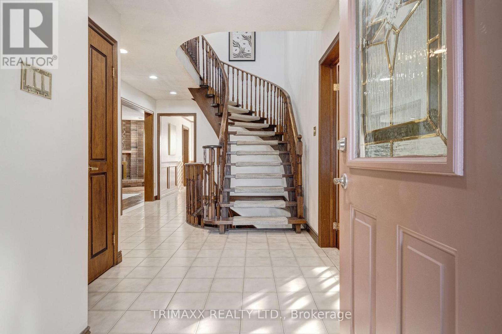 Photo of 23 OAKLEA BOULEVARD