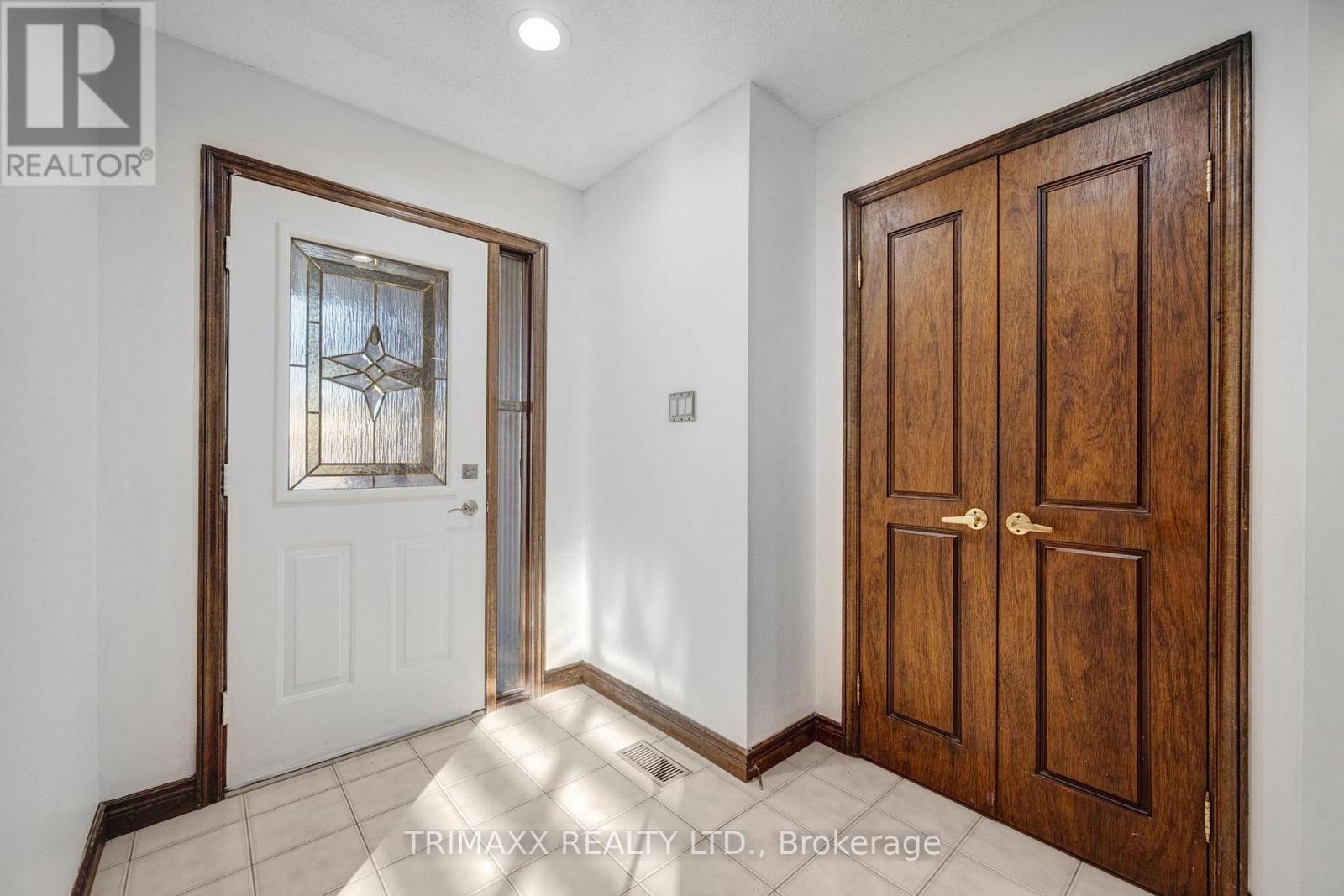 Photo of 23 OAKLEA BOULEVARD
