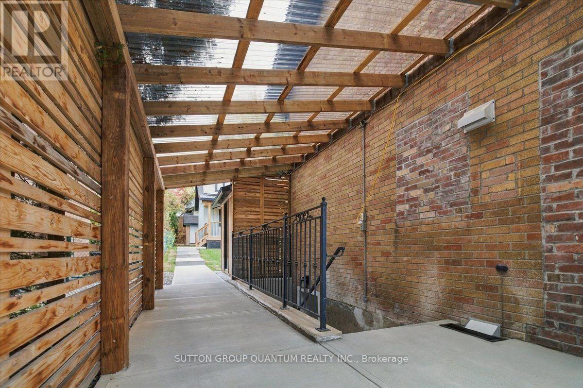 18 Pleasant Avenue, Hamilton, ON photo 19