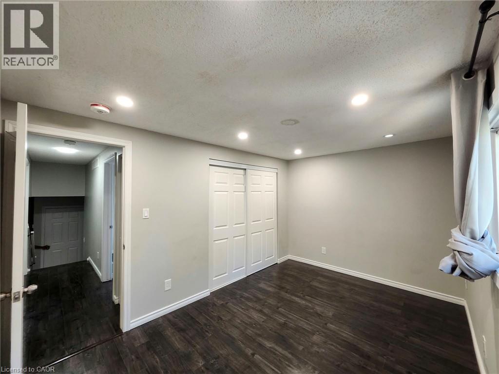 31 OLD CARRIAGE Drive, Kitchener — photo 12