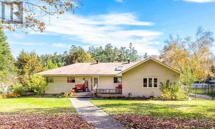 1909 Mcleod Drive, Severn, ON photo 1