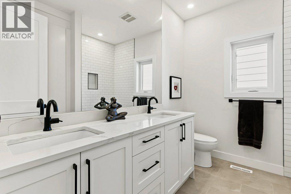 1906 43 Avenue SW, photo 19 of 49