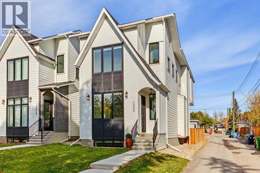 1906 43 Avenue SW, photo 2 of 49