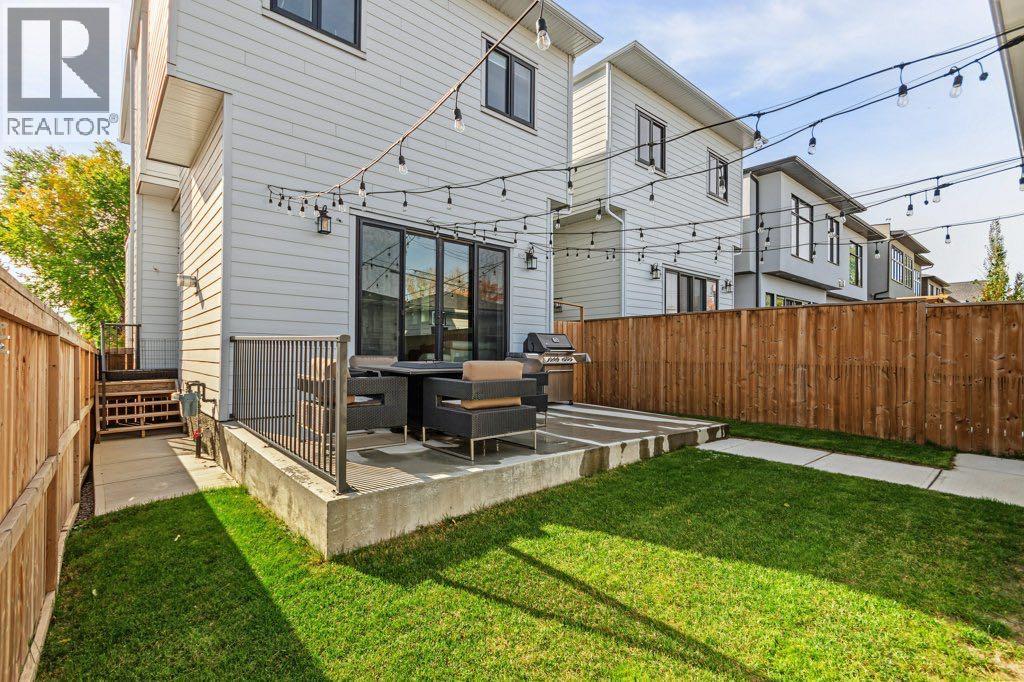 1906 43 Avenue SW, photo 45 of 49