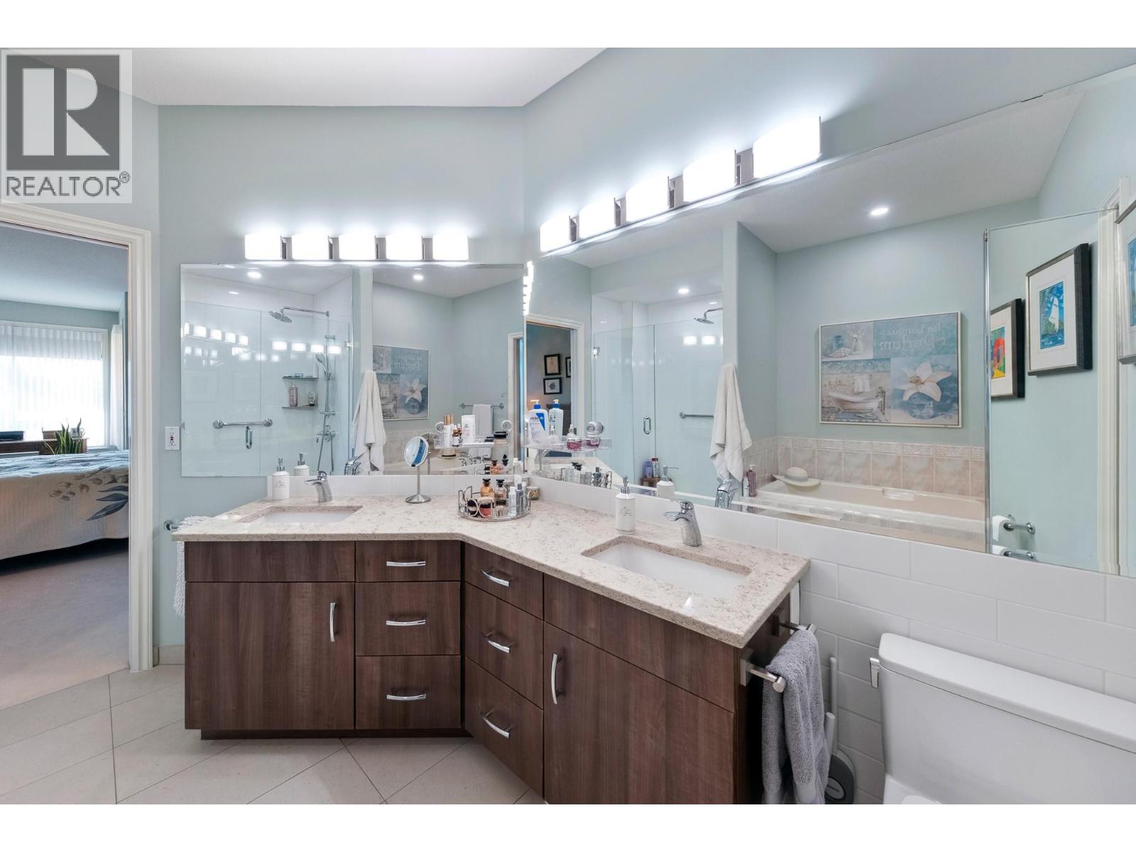 12 3888 Gallaghers Pinnacle Way, Kelowna