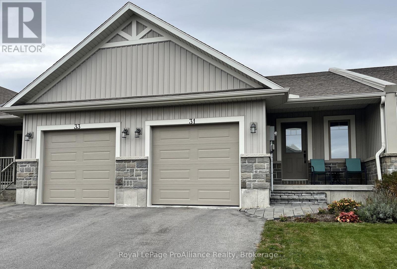 31 CHINOOK STREET, Belleville (Belleville Ward) — photo 2