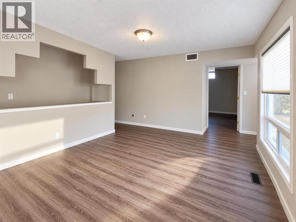 67 Falchurch Crescent NE, Calgary — photo 8