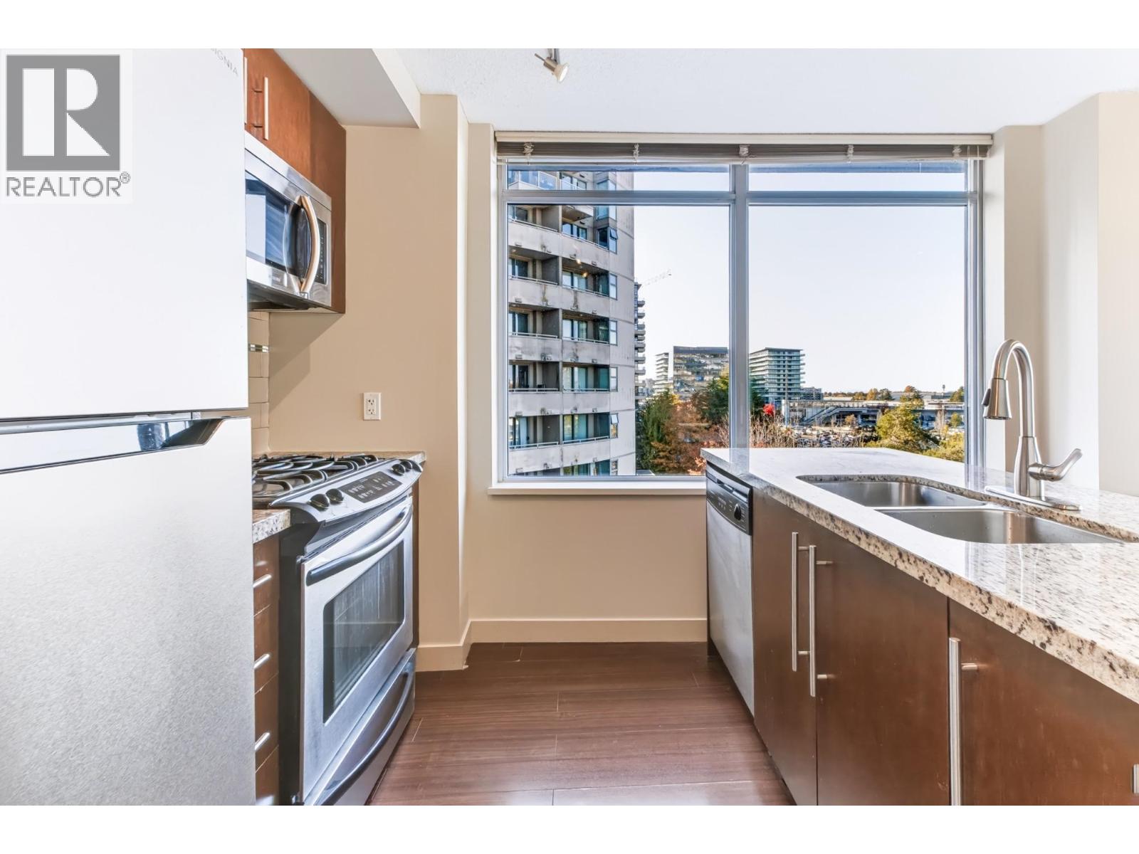 804 8280 LANSDOWNE Road, Richmond
