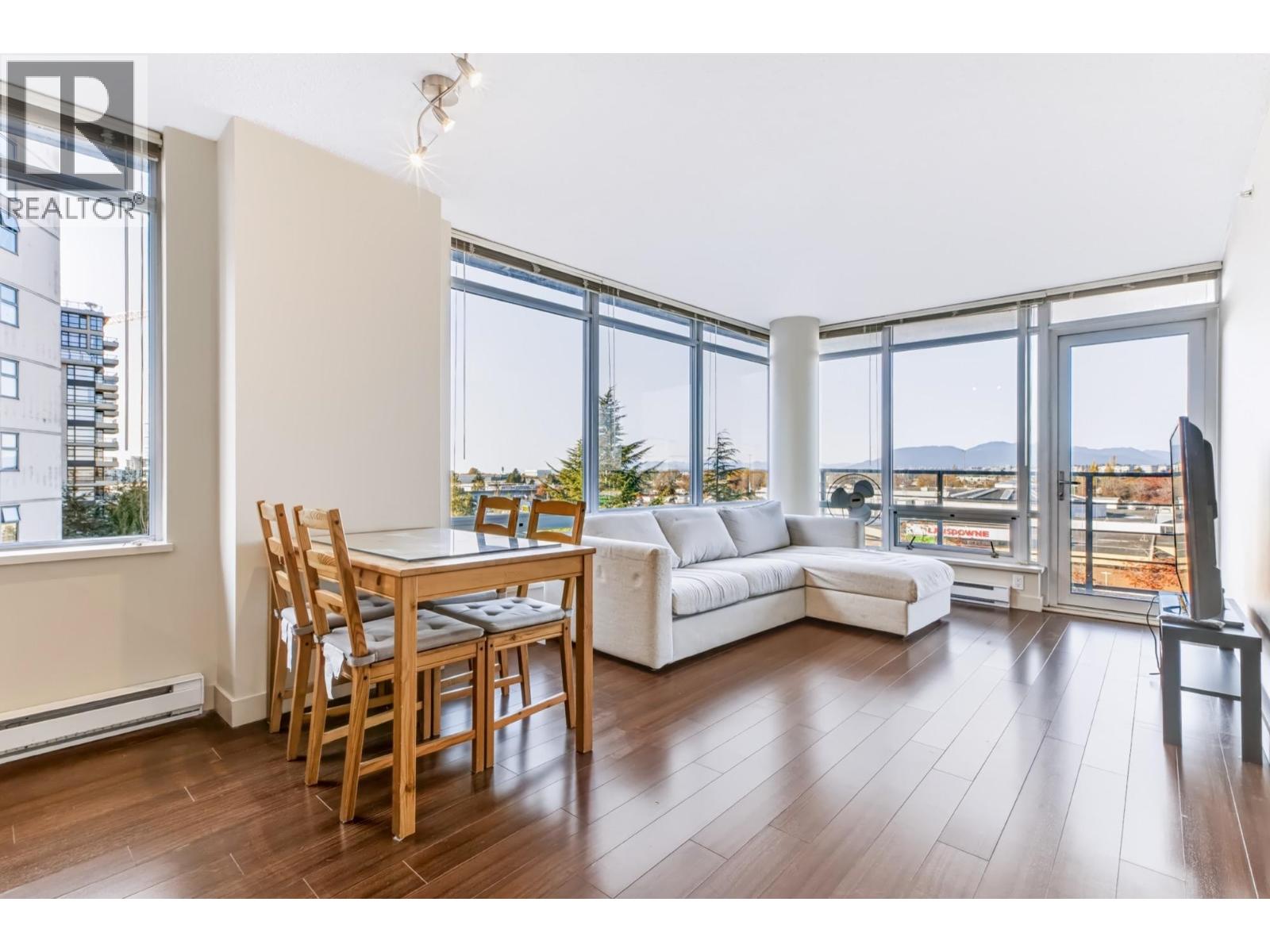 804 8280 LANSDOWNE Road, Richmond
