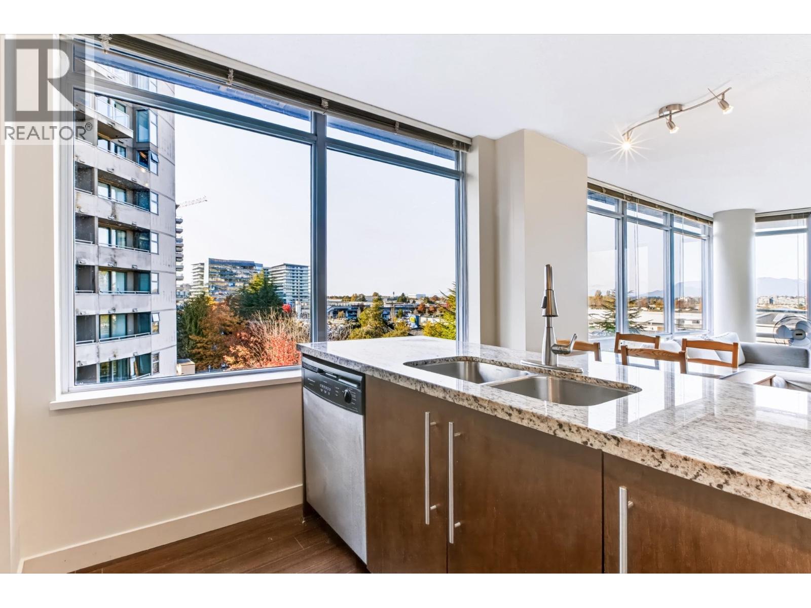 804 8280 LANSDOWNE Road, Richmond